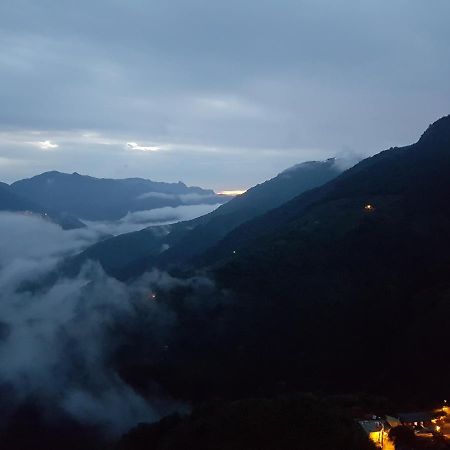 拉拉山周家渡假旅館 Hualing Εξωτερικό φωτογραφία